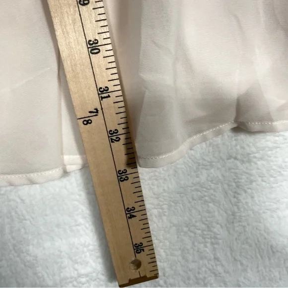 Lush Dress Womens Small Fit & Flare Empire Waist Beige Cream Lightweight V Neck‎ - Picture 7 of 9